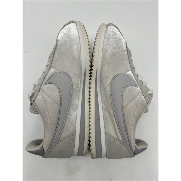 Nike Classic Cortez SE Dust Women’s Size 5.5 Gray Sneakers Shoes 902856-011 - Picture 6 of 10